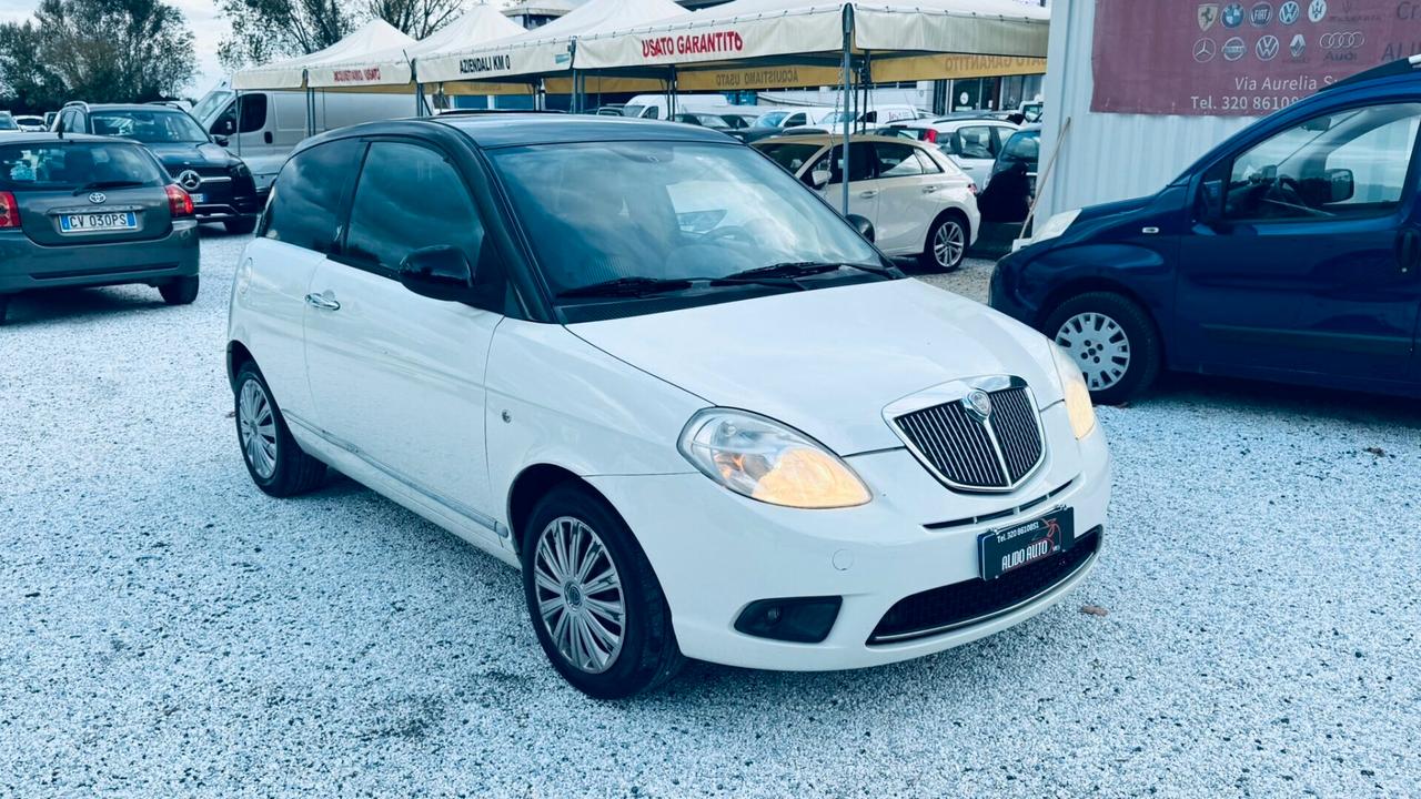 Lancia Ypsilon 1.2 Argento