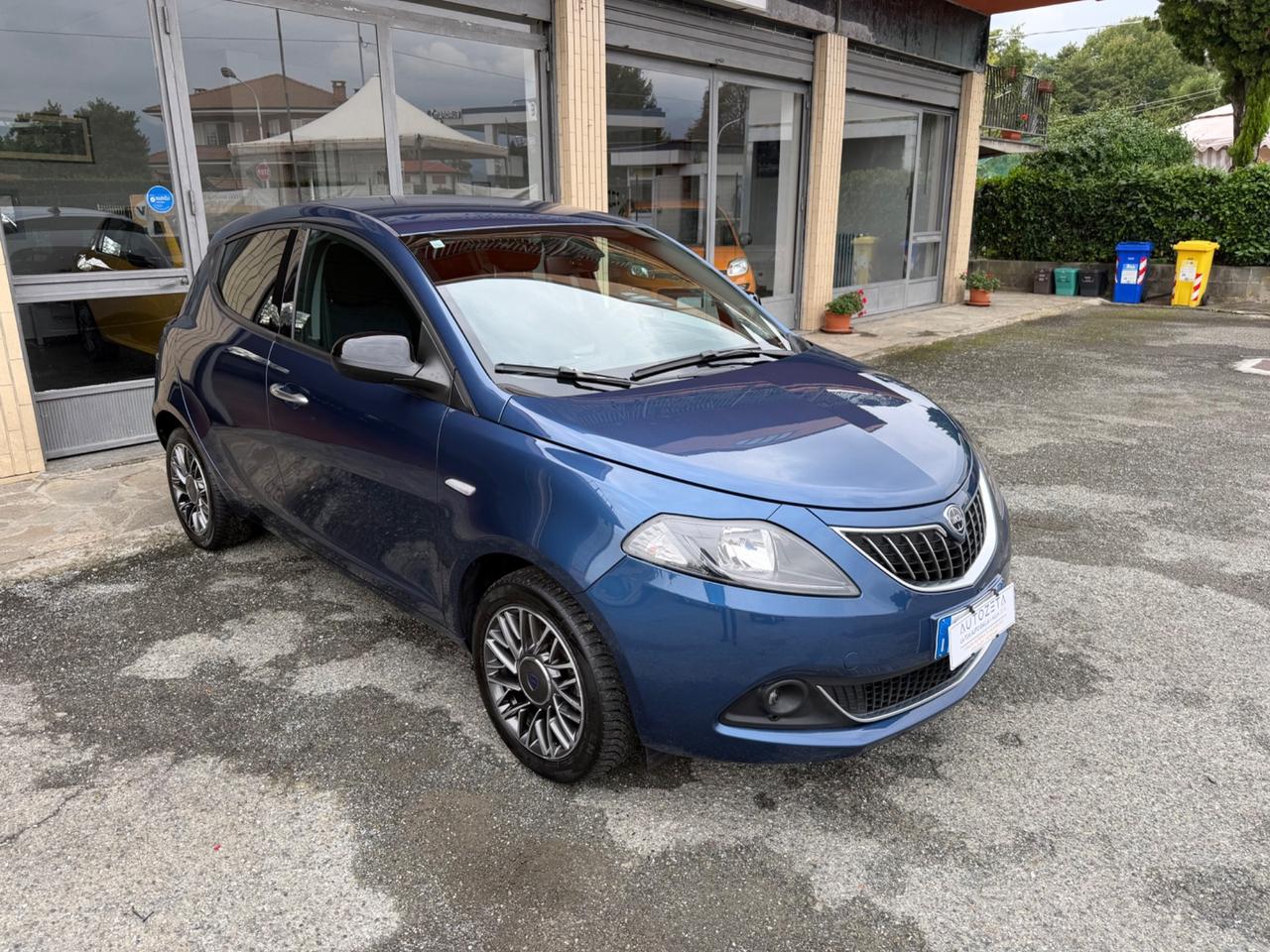Lancia Ypsilon 1.0 Hybrid Gold