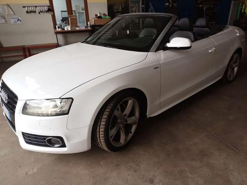 AUDI A5 CABRIO PARI AL NUOVO