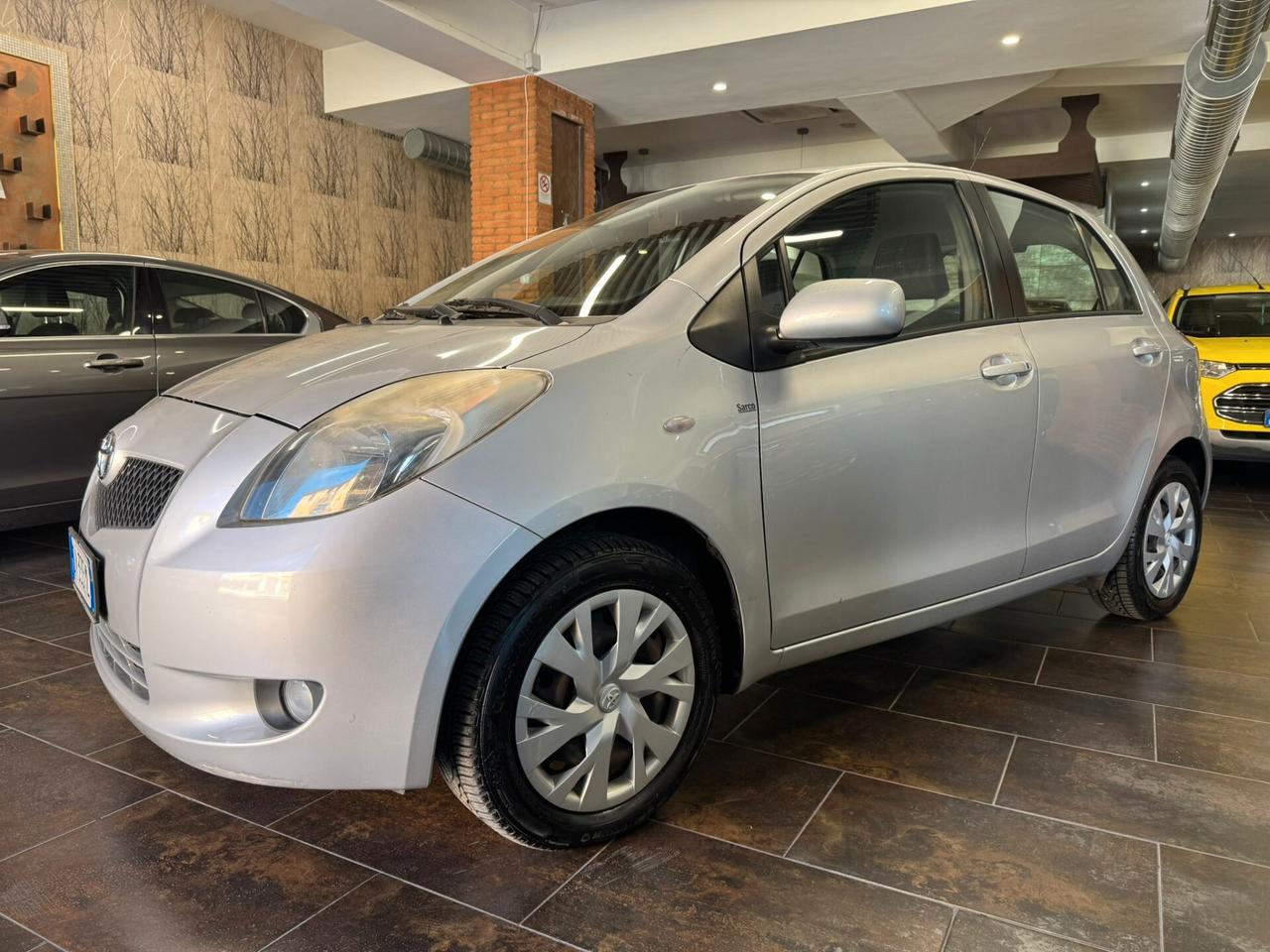 Toyota Yaris 1.3 5 porte Sol