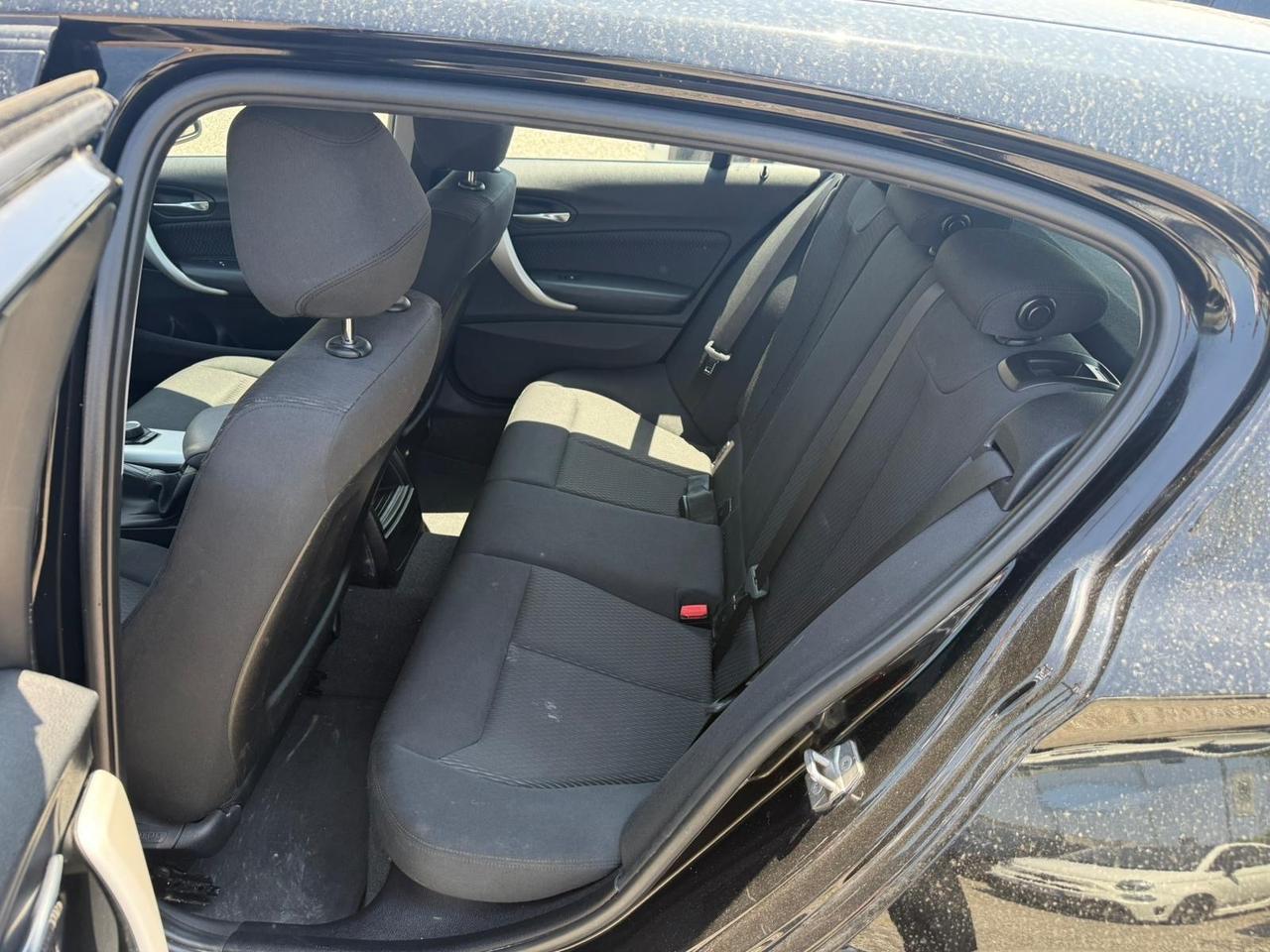 Bmw 118 118i 5p. Urban
