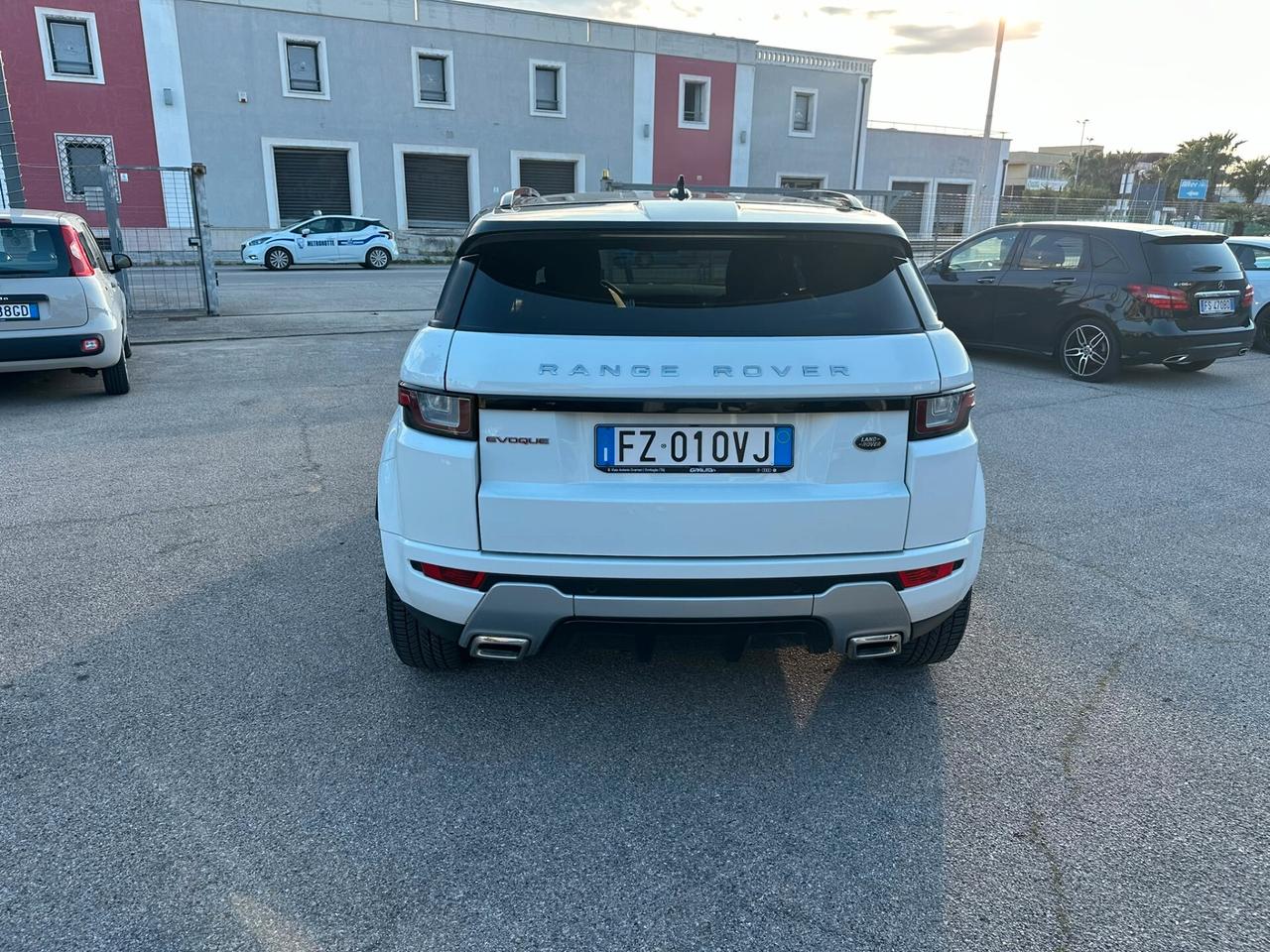 Land Rover Range Evoque 2.0 TD4 150 CV 5p. SE