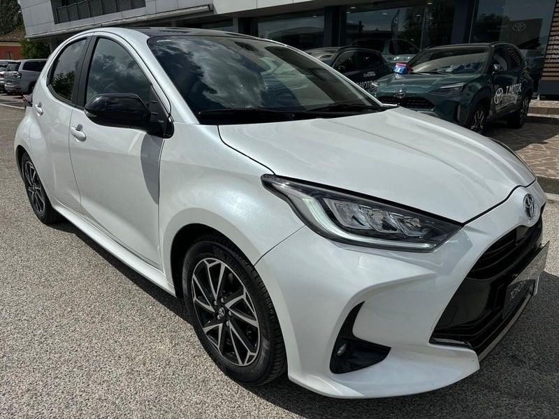 Toyota Yaris Hybrid Lounge MY22