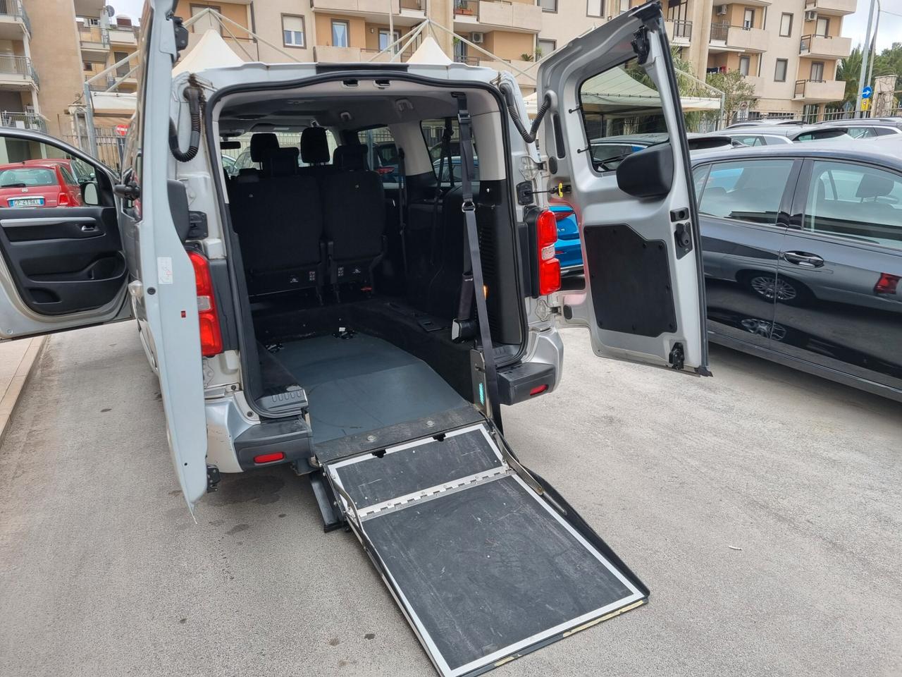 Toyota Proace Verso 1.4D STYLE disabili