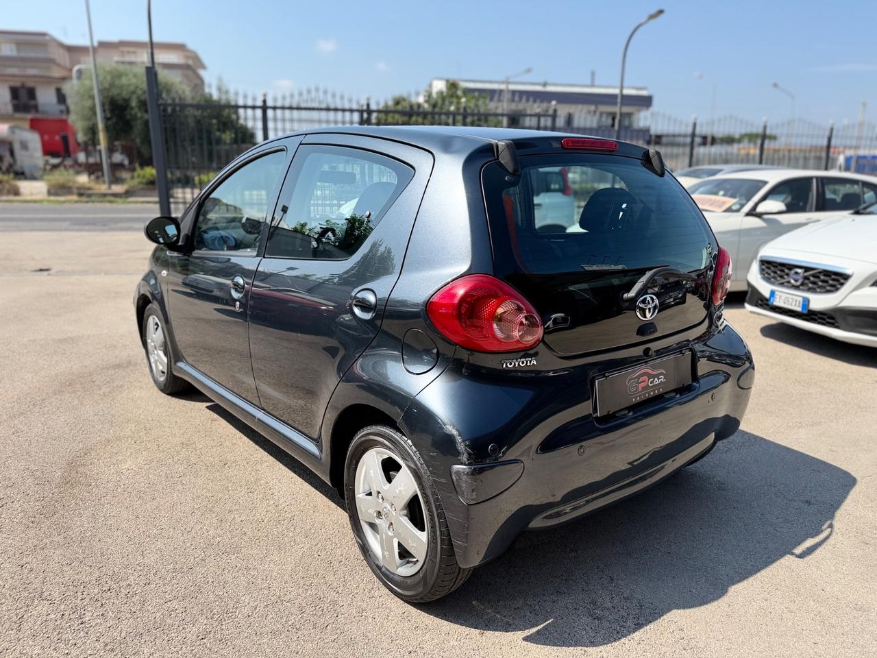 Toyota Aygo 1.0 12V VVT-i 5 porte Sol