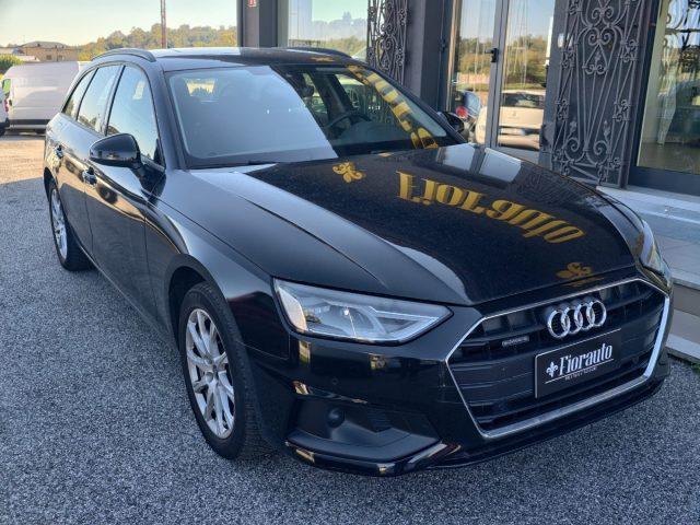 AUDI A4 Avant 40 TDI quattro S tronic Business Advanced