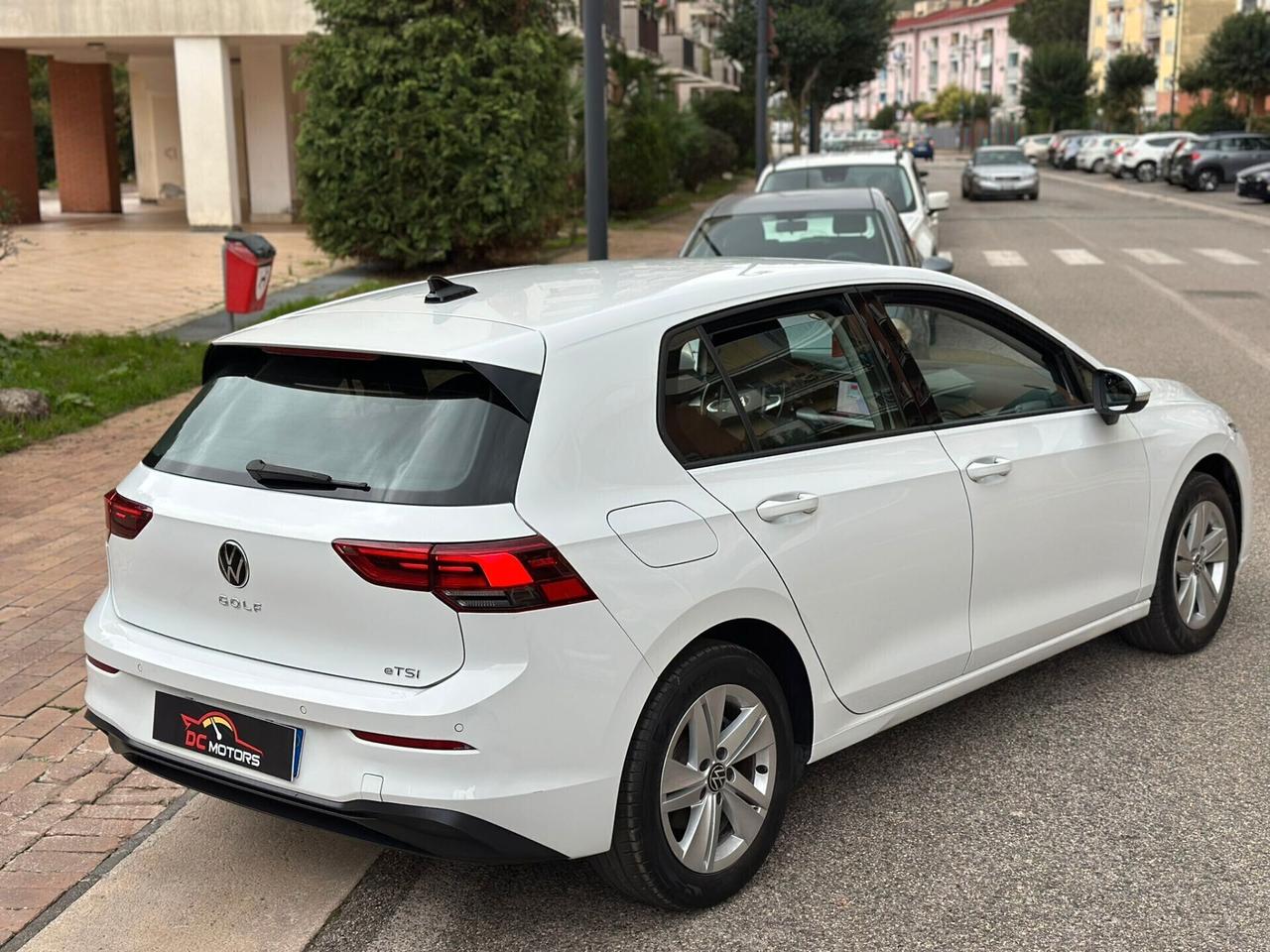 Volkswagen Golf 1.0 eTSI EVO DSG Life