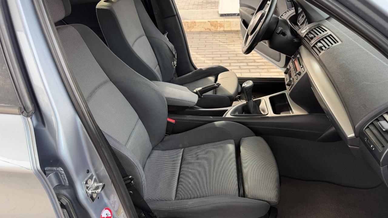 Bmw 118 118d cat 5 porte Attiva