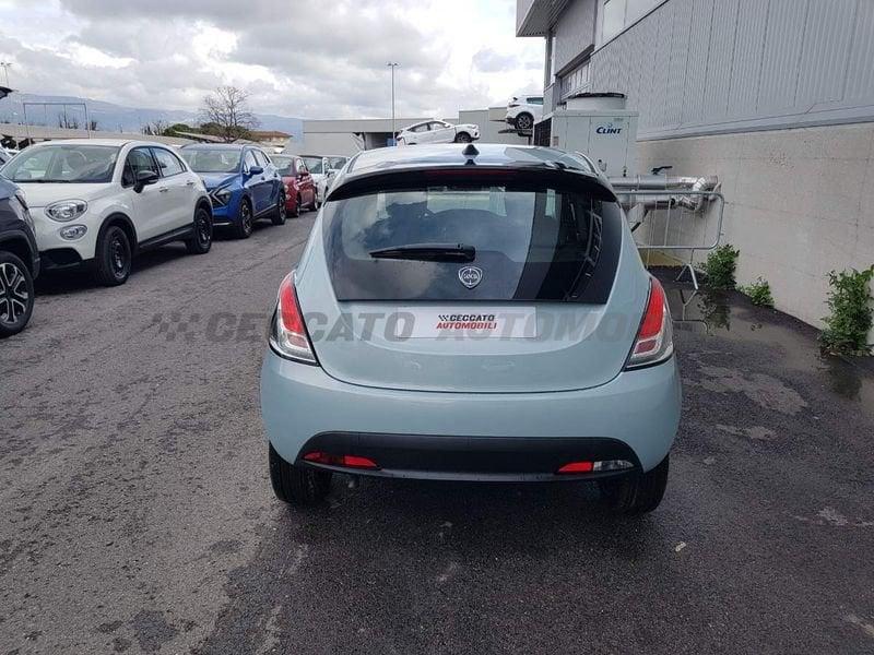 Lancia Ypsilon 1.0 firefly hybrid Oro s&s 70cv