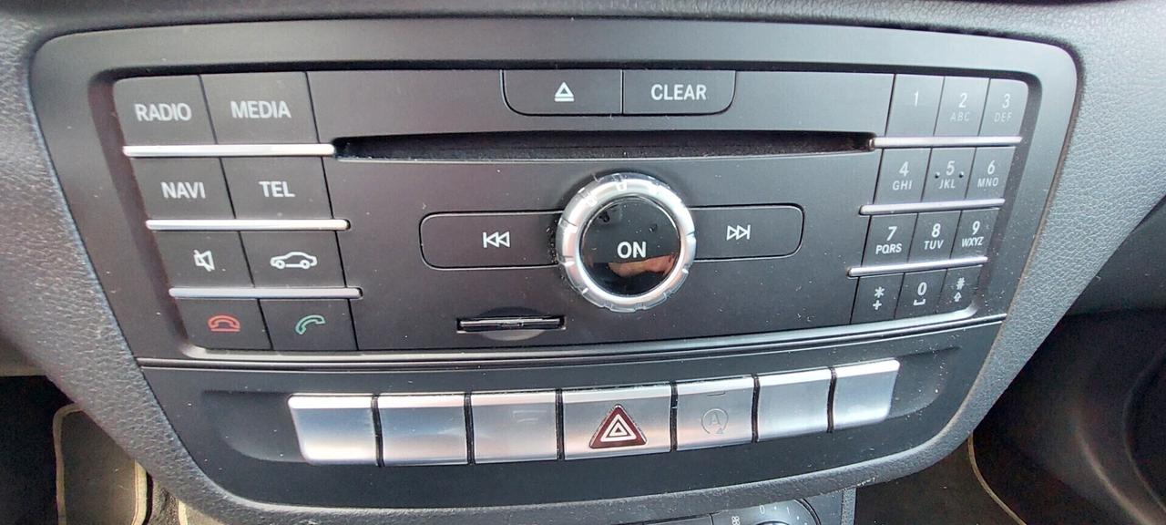 MERCEDES B180 PREMUIM 1,5 DIESEL 110 CV NAVI TELEFONO RETROCAMERA FULL FULL
