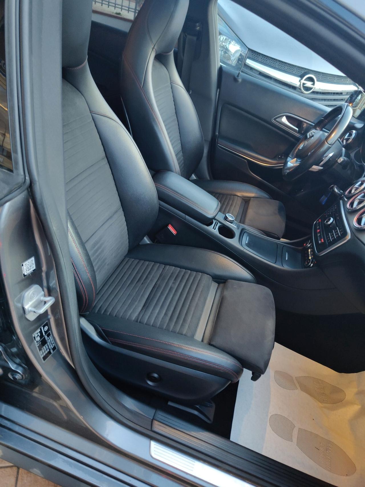 Mercedes-benz CLA 220 d 4Matic Automatic Premium