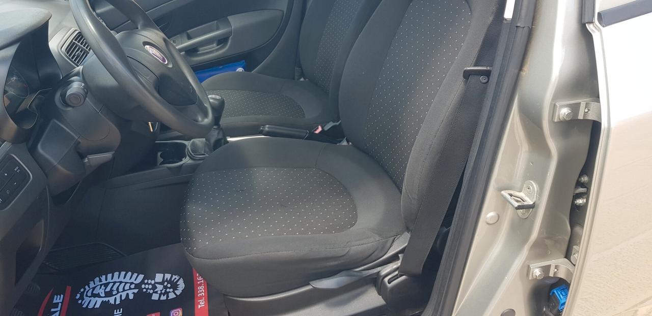 FIAT GRANDE PUNTO 1.3MJT 75CV UNICO PROPRIETARIO