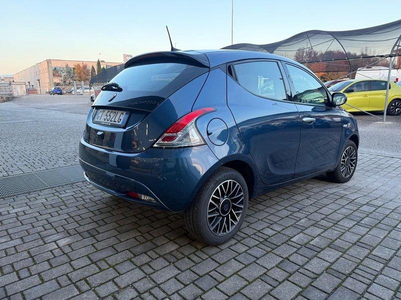 Lancia Ypsilon Ypsilon 1.0 FireFly 5 porte S&S Hybrid Platino