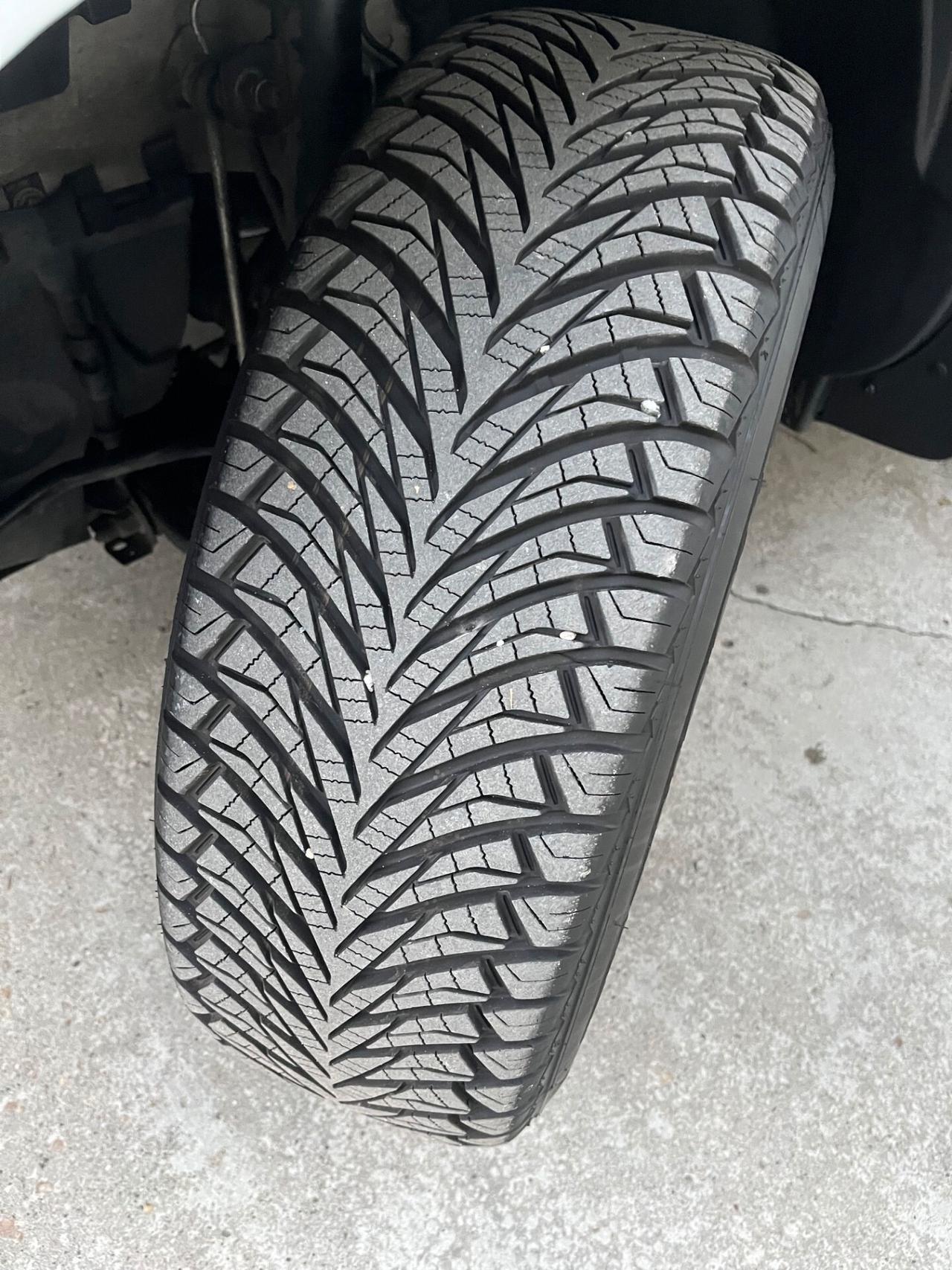 Dacia Duster 1.2 TCe 125CV Start&Stop 4x2 Prestige EURO 6B