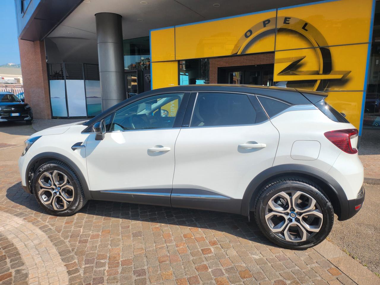 Renault Captur Plug-in Hybrid E-Tech 160 CV Intens
