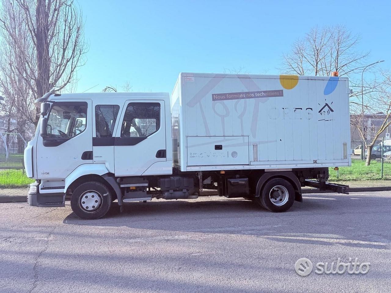 Renault-6 POSTI-PARI AL NUOVO 4O.OOO KM OK PERMUTE