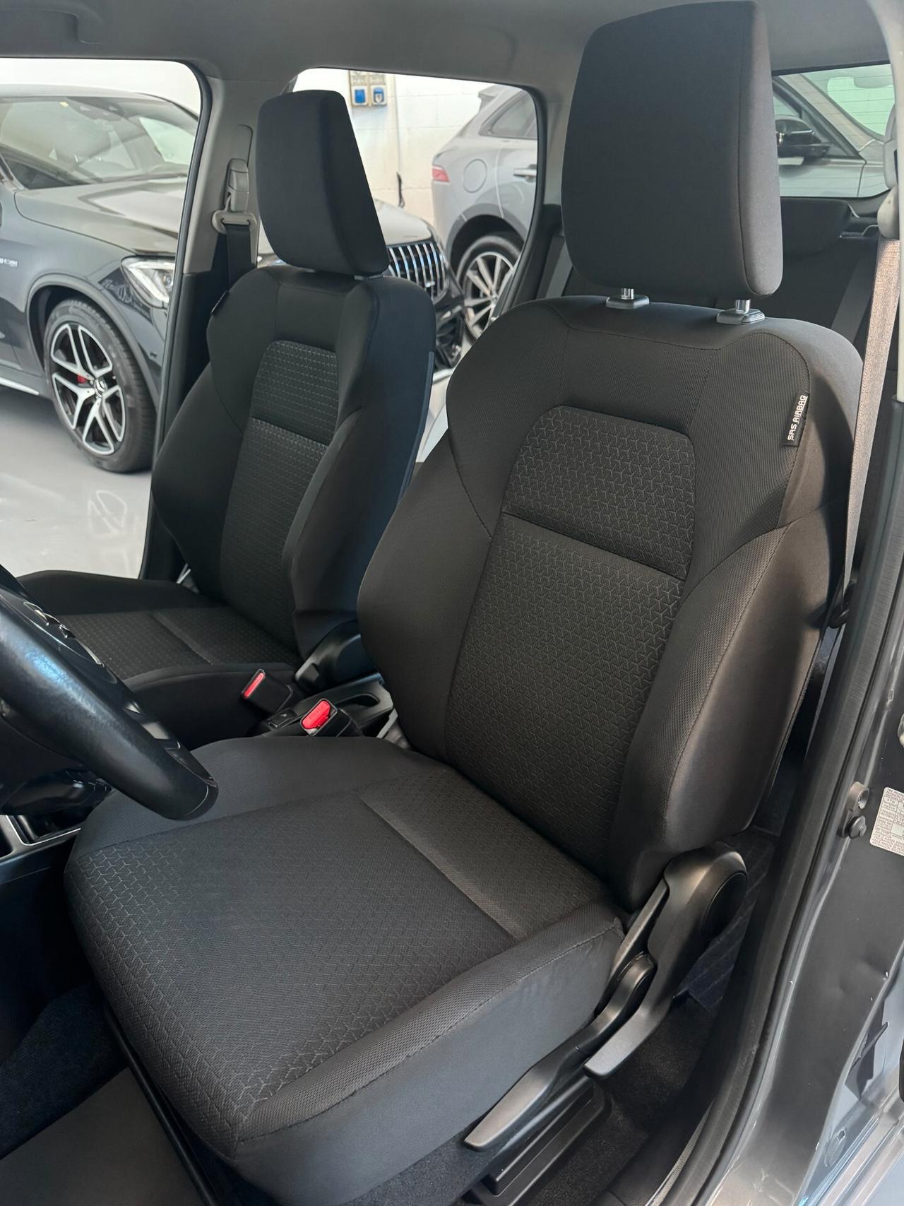 Suzuki Swift Hybrid 1.2cc 83cv Bluetooth Retrocamera OK Neopatentati