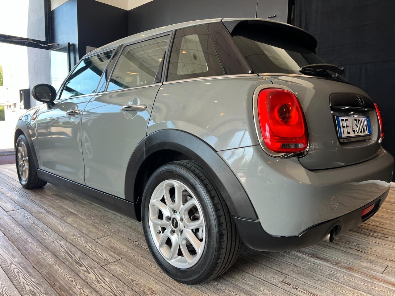 Mini 5 porte 1.2 benzina/GARANZIA