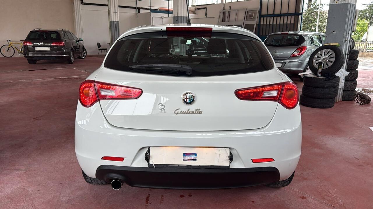 Alfa Romeo Giulietta 1.6 JTDm-2 105 CV Exclusive