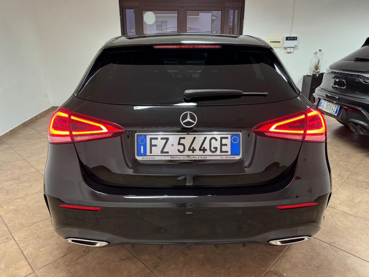 Mercedes-benz A 180 d Automatic Premium AMG LUCI AMBIENTE TOTAL BLACK