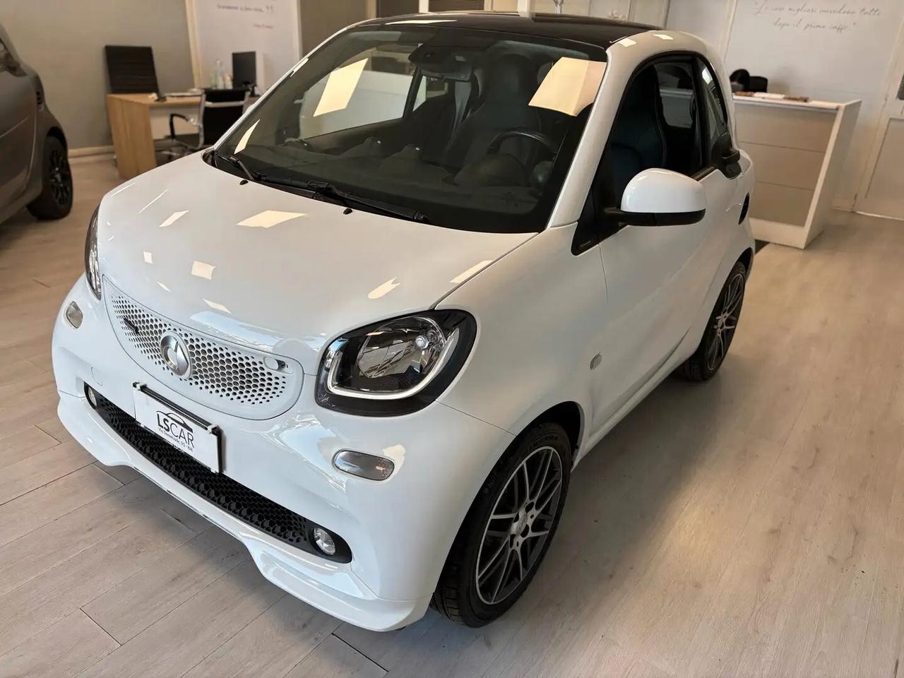 smart forTwo 0.9 t Brabus Xclusive 109Cv-Unipro-Promofinanziamento