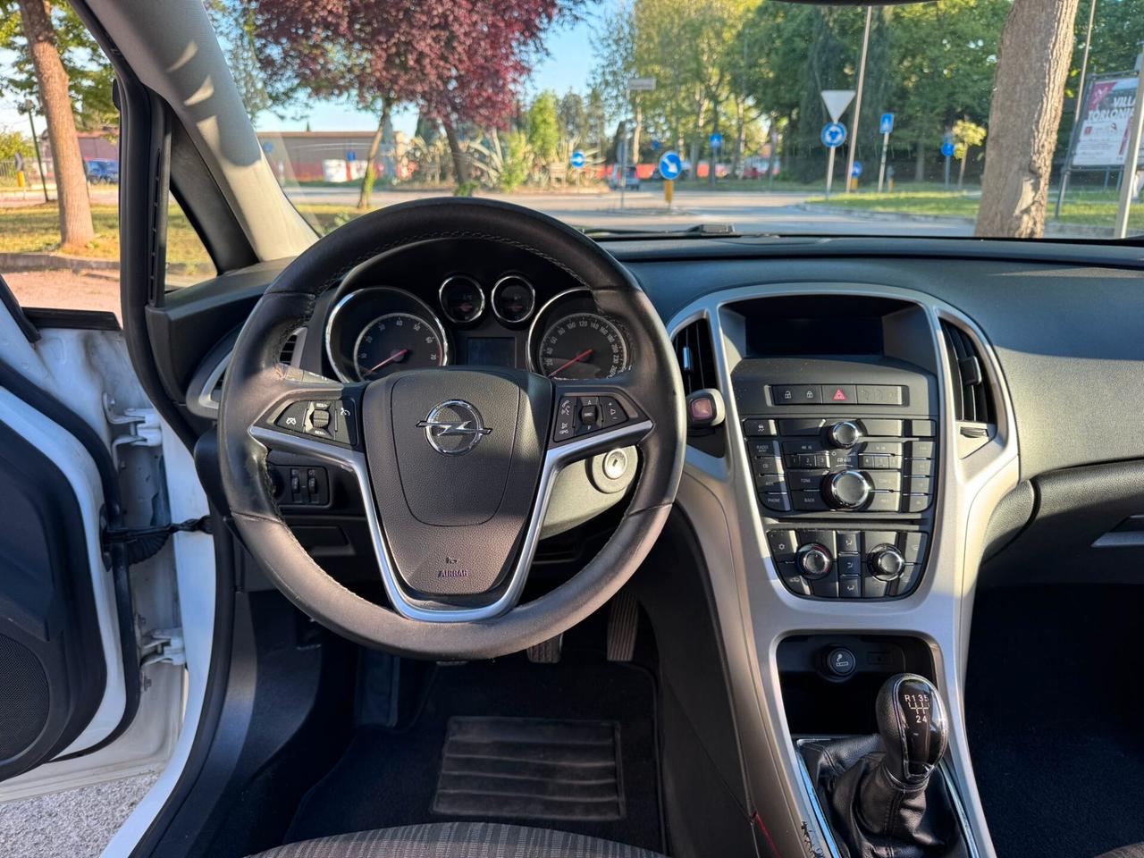 Opel Astra 1.4 100CV 5 porte Elective