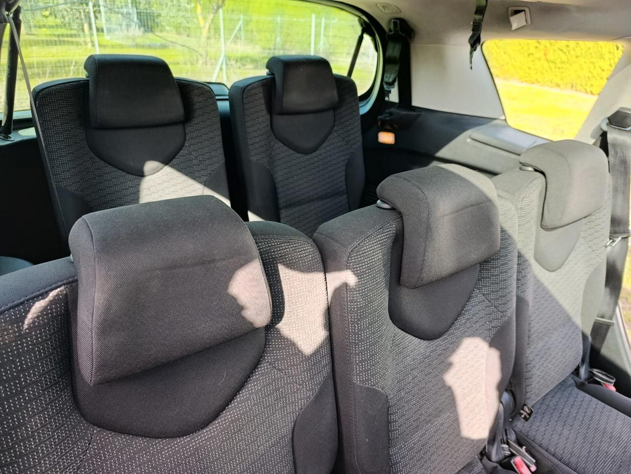 Peugeot 308 1.6 HDi 110 CV 7 POSTI