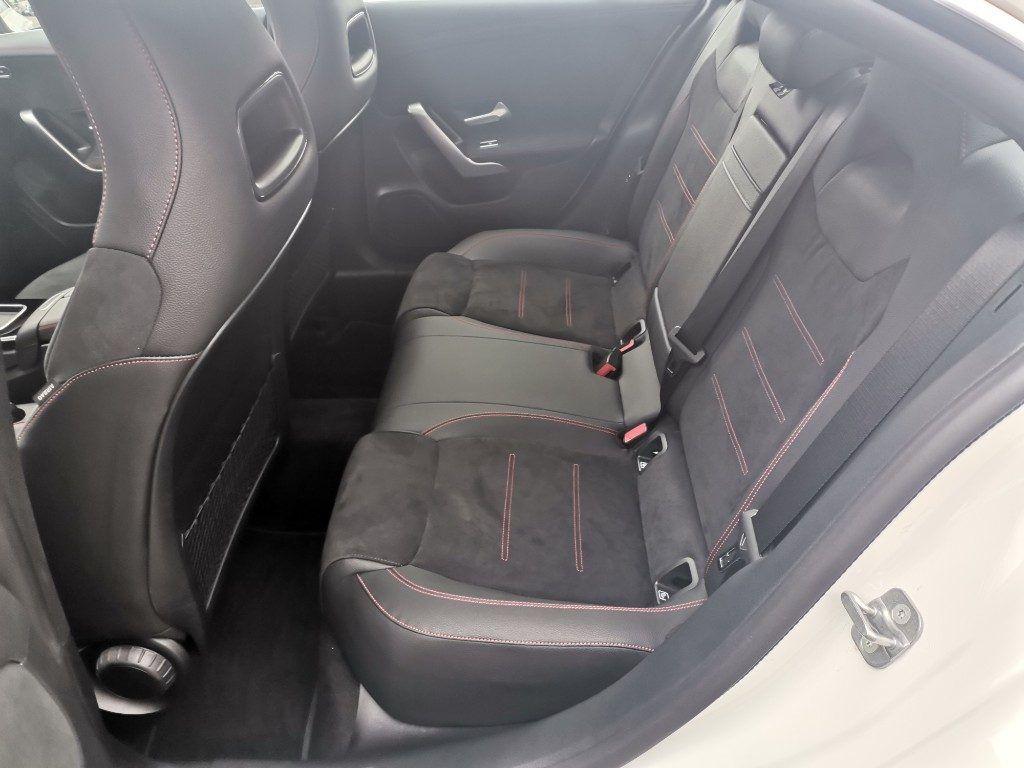 Mercedes-Benz CLA 200 d Automatic AMG Line Premium Plus