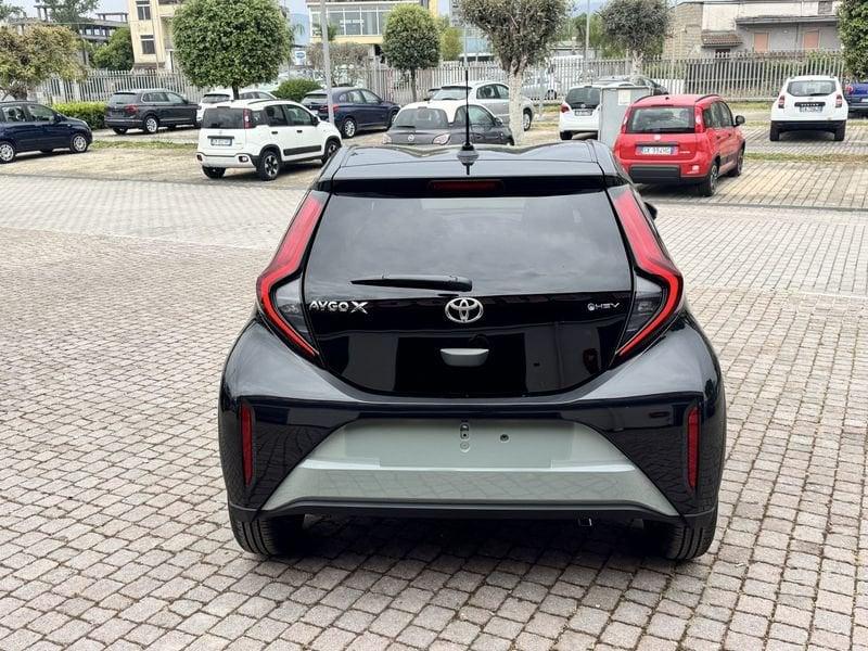 Toyota Aygo X 1.5 HYBRID 115 Icon CVT