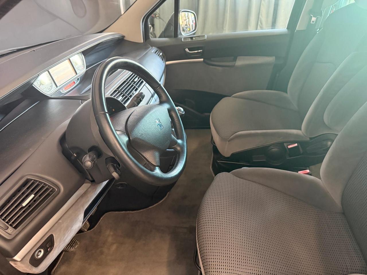 Peugeot 807 2.0 HDi 163CV aut. SV
