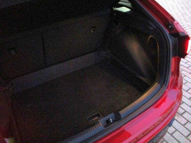 VOLKSWAGEN Taigo 1.0 TSI 110 CV DSG R-Line TETTO/CarPlay