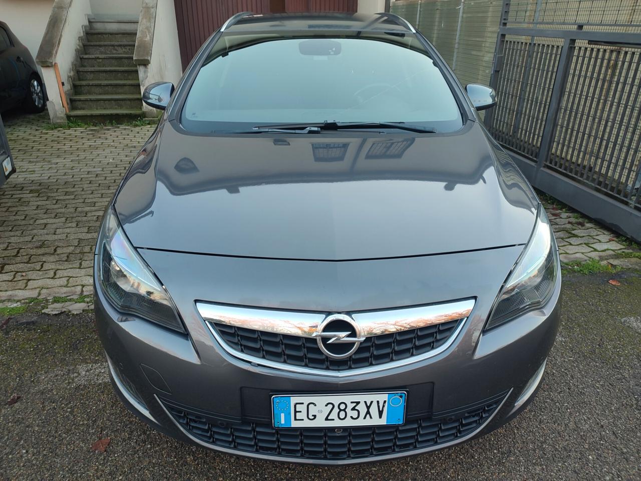 Opel Astra 1.6 Turbo 180CV Sports Tourer Cosmo S