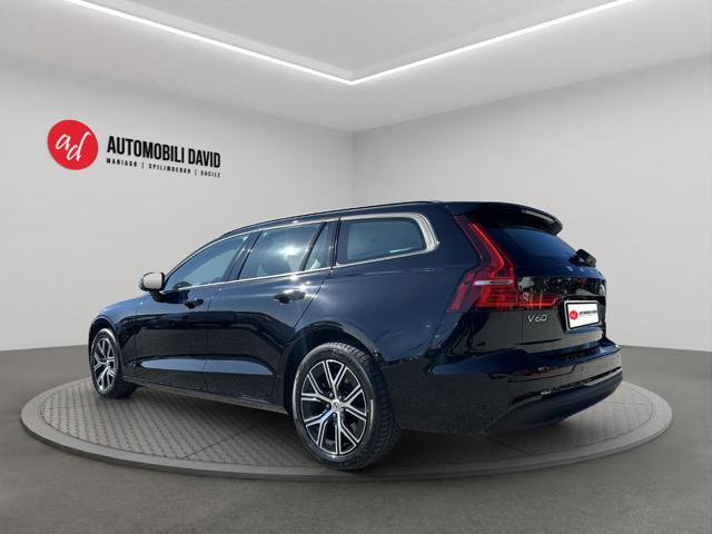 VOLVO V60 B4 (d) automatico Essential