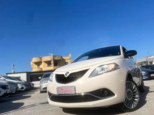 LANCIA Ypsilon 1.3 MJT 16V 95 CV 5 porte S&amp;S Gold