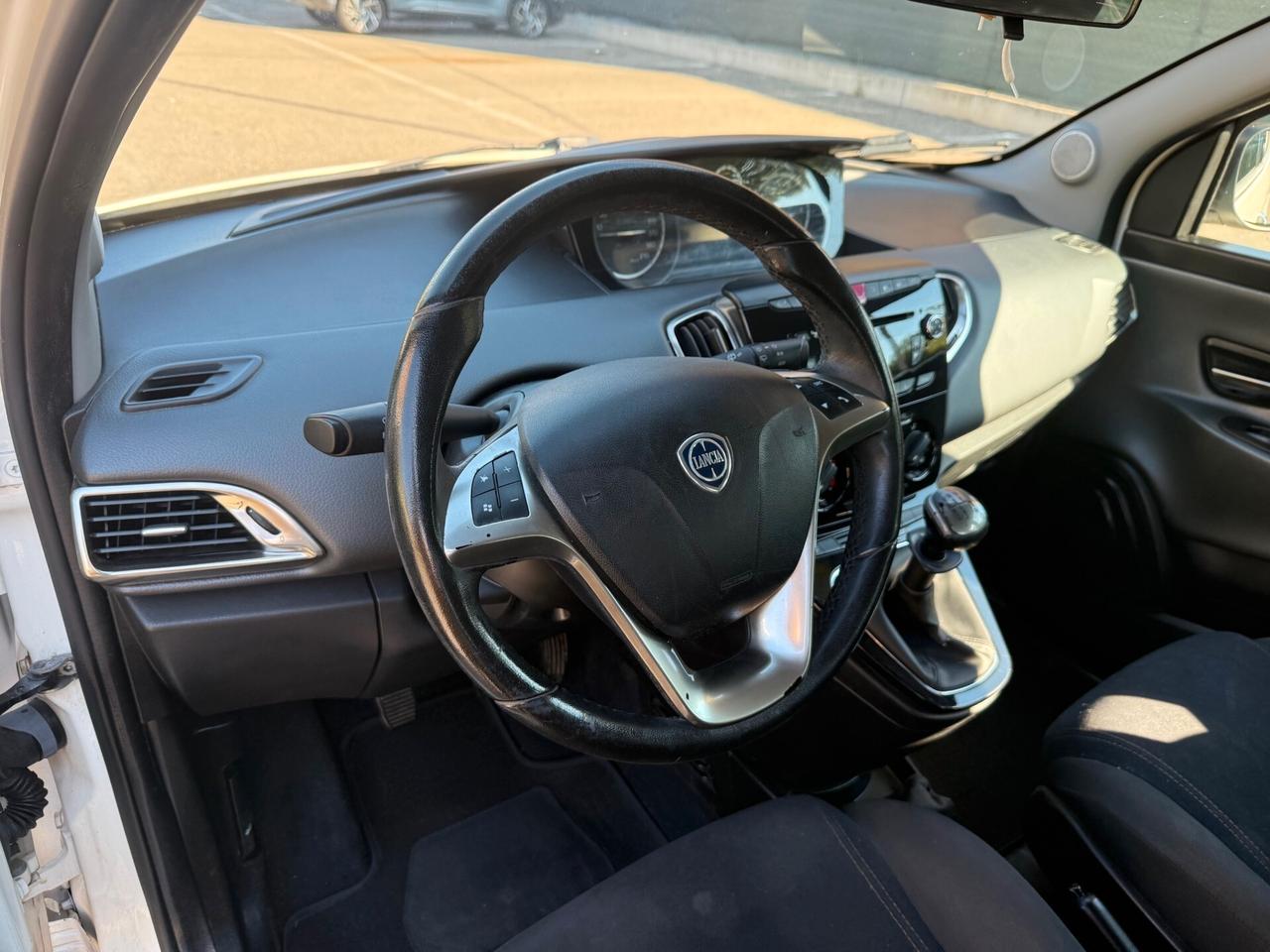 Lancia Ypsilon 1.2 Gpl - NEOPATENTATI - 12 MESI DI GARANZIA -