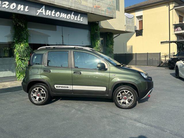 FIAT Panda CROSS 0.9 TwinAir Turbo S&S 4x4 NEOPATENTATI