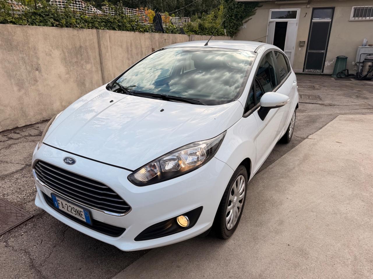 FORD FIESTA1.0 BENZINA NEOPATENTATI GARANZIA EURO6