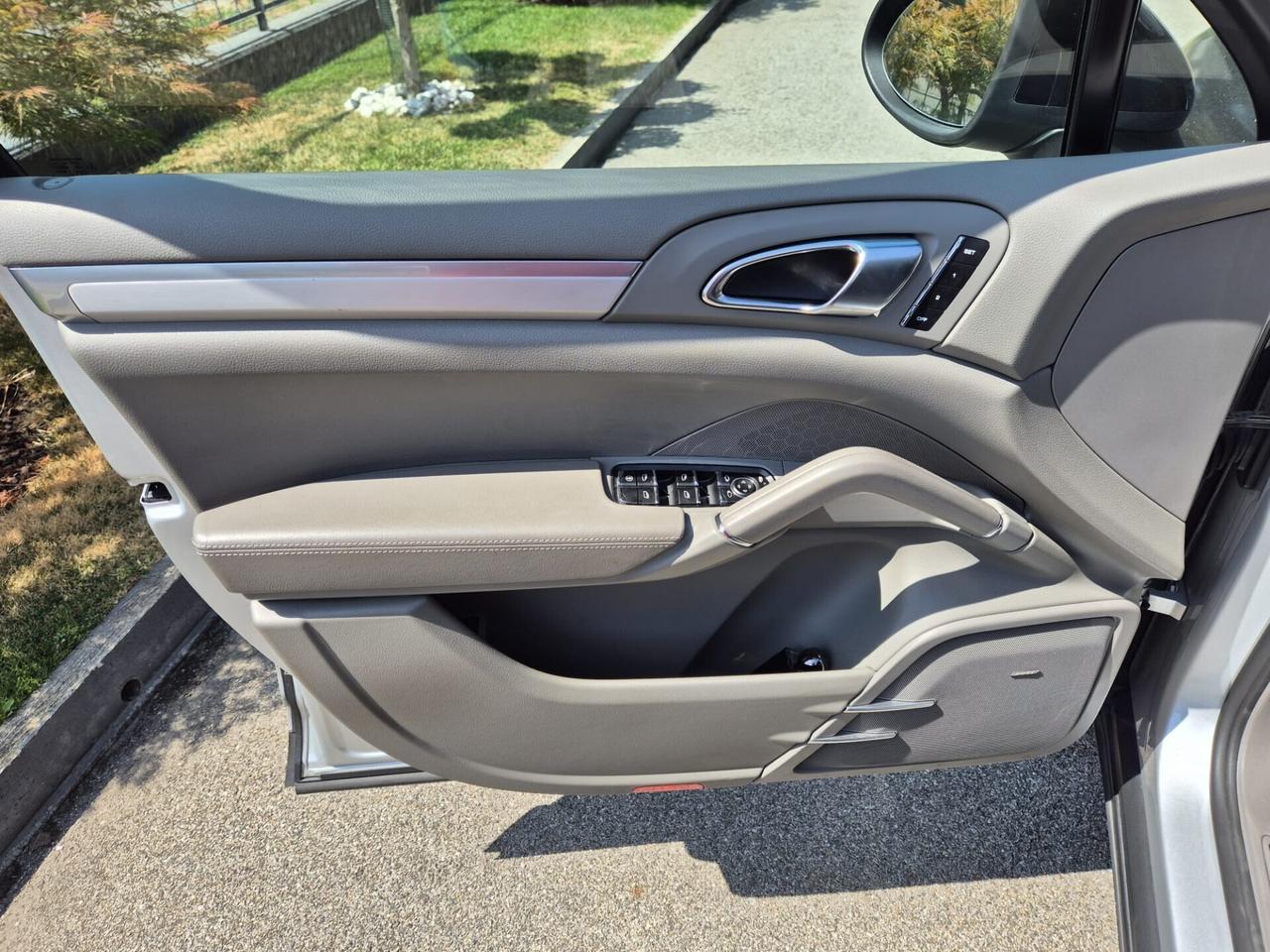 PORSCHE CAYENNE 3.0 V6 tdi tiptronic