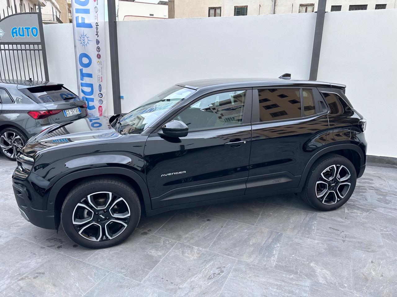 Jeep Avenger 1.2 Turbo 100 CV Summit