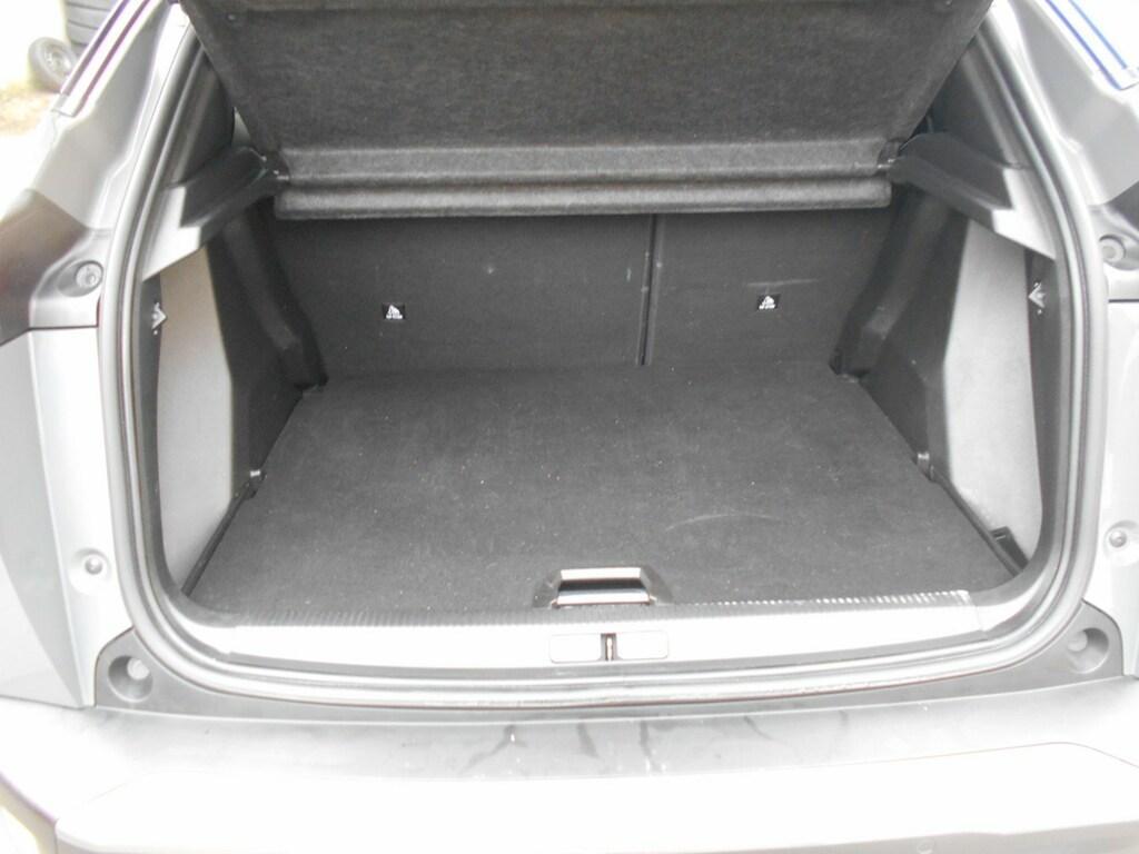 Peugeot 2008 1.5 BlueHDi Allure EAT8