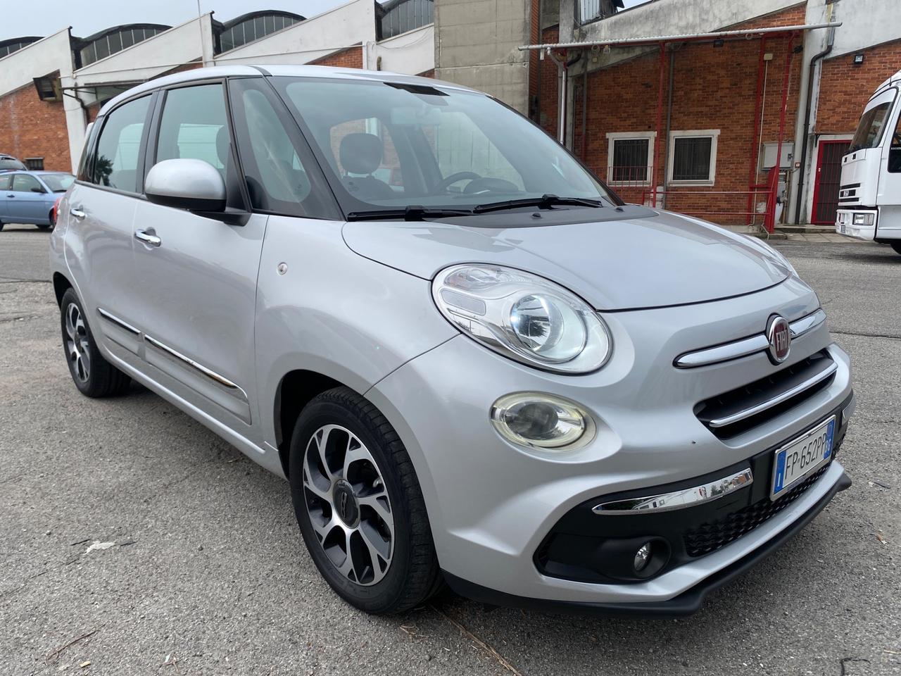 Fiat 500L 1.4 95 CV Cross