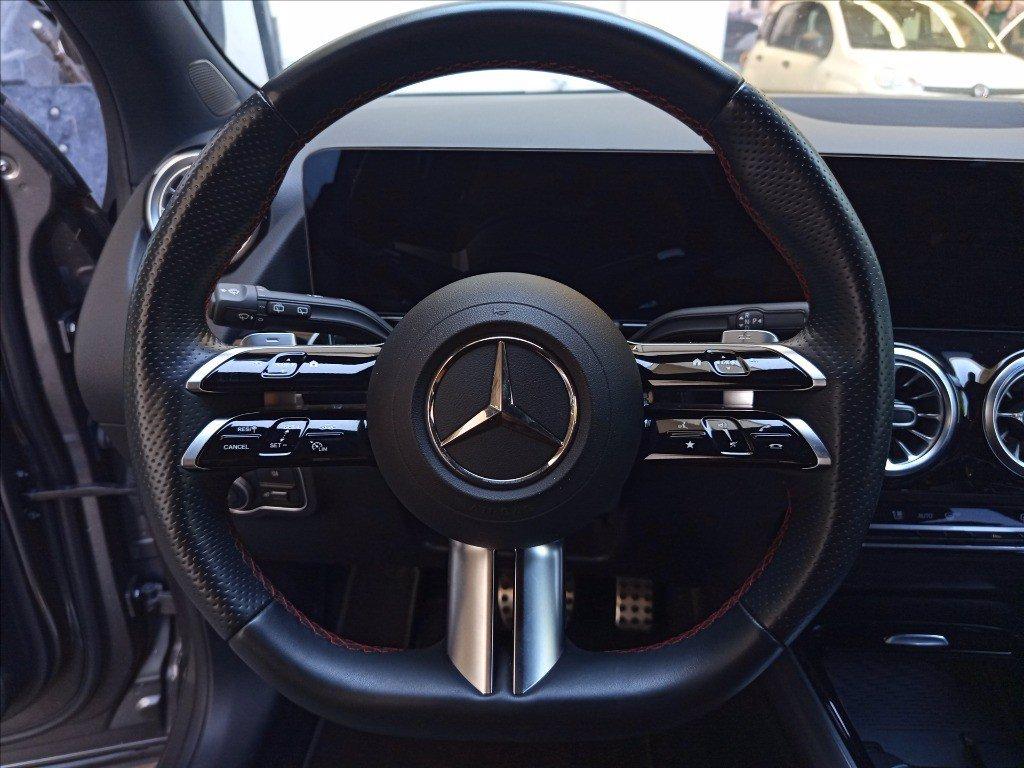 MERCEDES GLA 200 d Executive auto del 2024