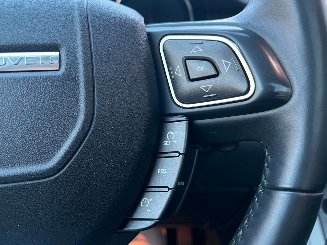 Land Rover Range Evoque 2.0 TD4 180 CV 5p. SE Dynamic