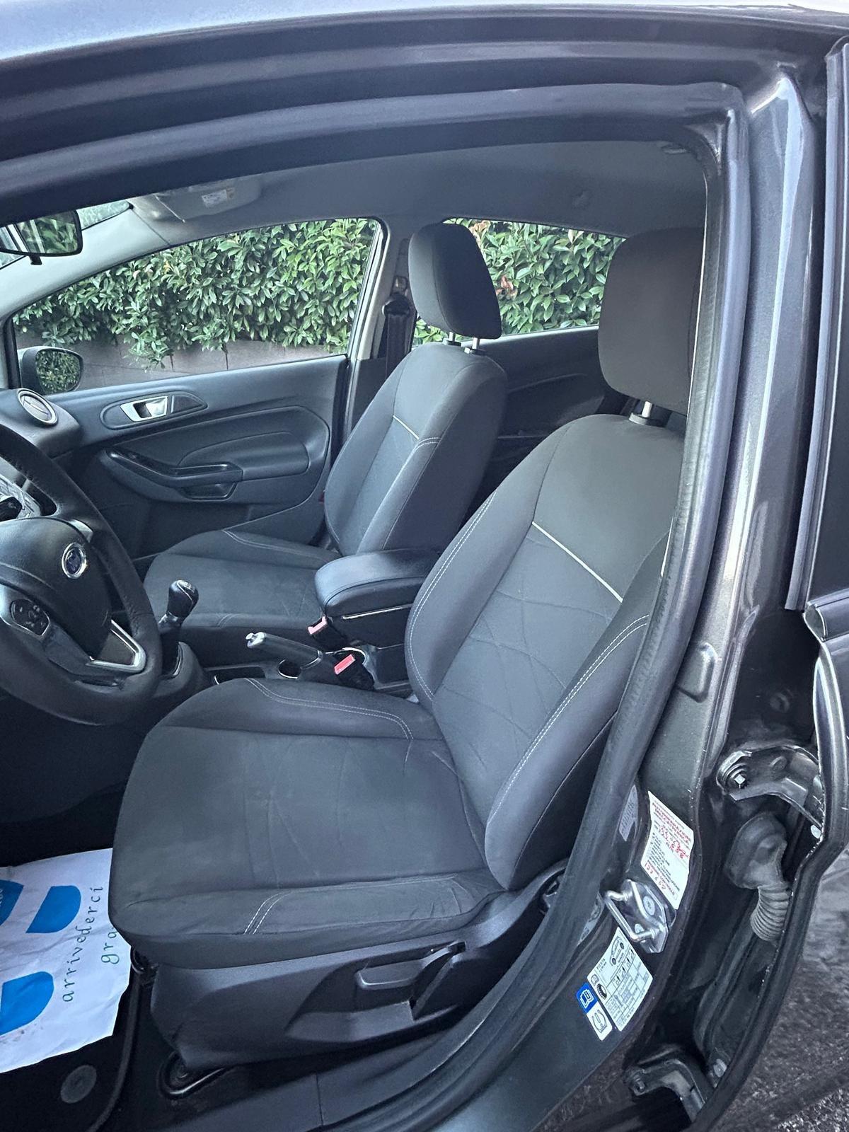 Ford Fiesta 1.0 80CV 5 porte Black & White Edition