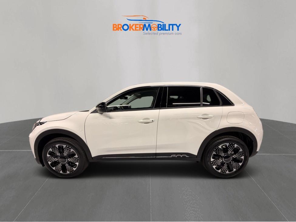 Fiat 600 Hybrid 110 CV DCT MHEV La Prima