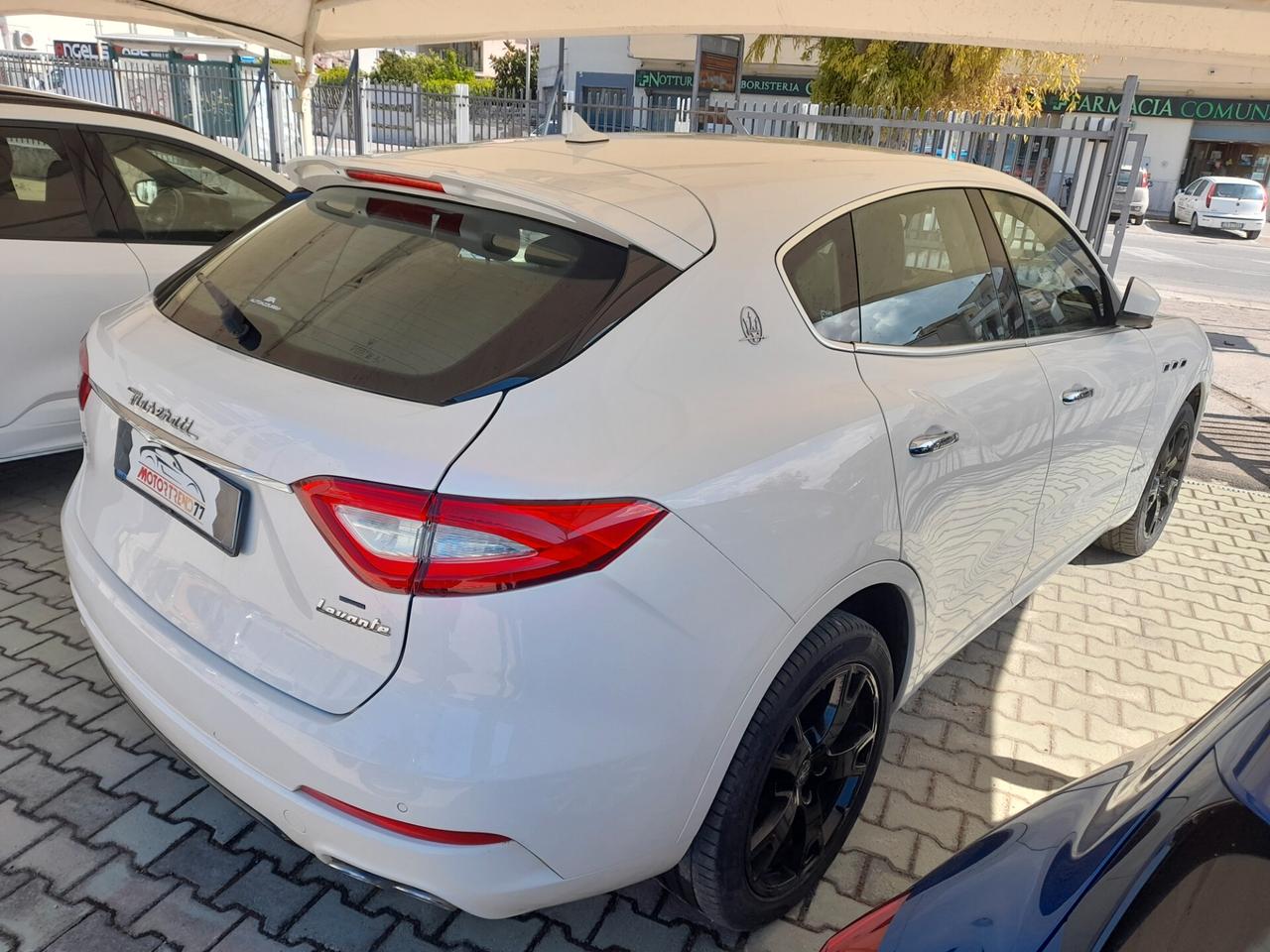 Maserati Levante V6 Diesel AWD Gransport MOTORE KM0