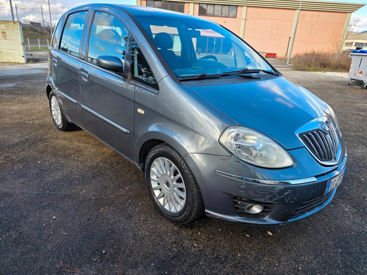 Lancia MUSA 1.3 Multijet 16V 90 CV Oro Plus