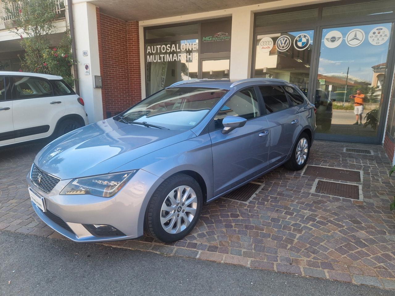 SEAT Leon ST 1.6tdi 110cv DSG Style Business / NAVI / FARI LED