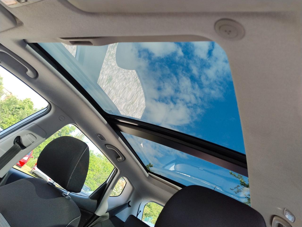 Kia Venga 1.4 CVVT Cool