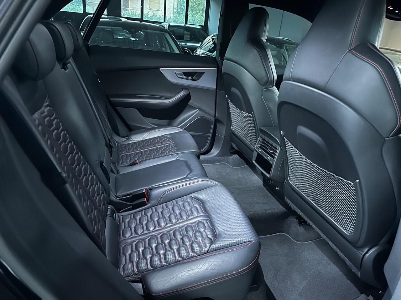 Audi Q8 RS TFSI V8 quattro tiptronic